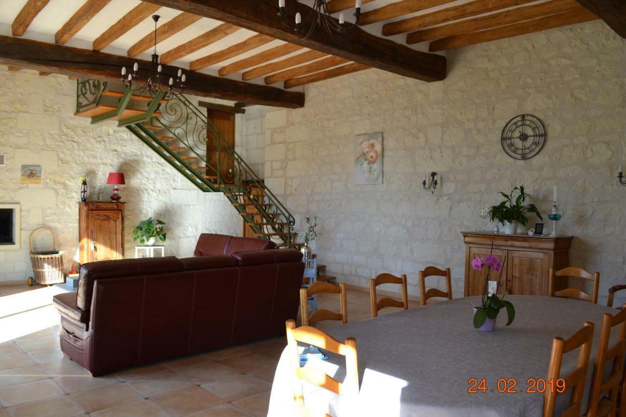 Restigné Les Chambres D Hotes Du Lavoir מראה חיצוני תמונה